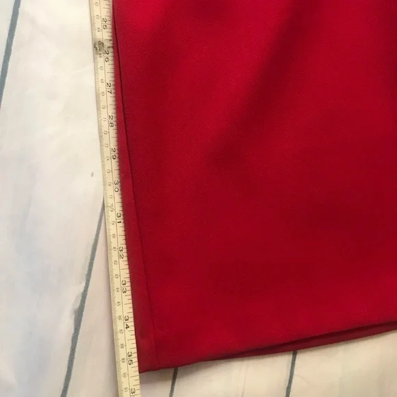 Beautiful dress - Picture 4 of 6